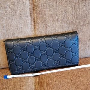 100% Authentic Gucci  brand new leather wallet